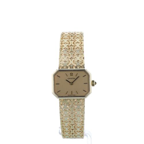 Gents Omega Geneve 1061 9 CT case with Gilt dial Gents Omega Geneve 1061 9 CT case with Gilt dial