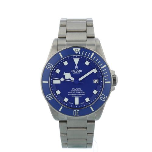 Gents Tudor Pelagos 25600TB Titanium case with Blue dial Gents Tudor Pelagos 25600TB Titanium case with Blue dial