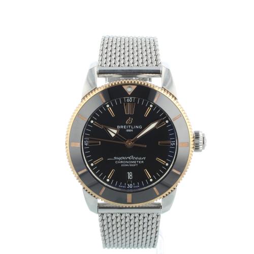 Gents Breitling Super Ocean UB2030 18ct Rose Gold   Stainless Steel case with Black dial