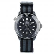 Gents Omega Seamaster 300 210.92.44.20.01.002 Ceramic case with Black dial