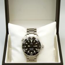 Gents Omega Seamaster 22525000 Stainless Steel case with Black Wave dial