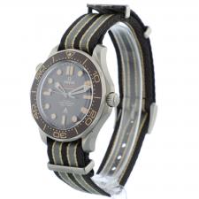 Gents Omega Seamaster 21092422001001 Titanium case with Black dial