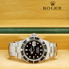 Gents Rolex Submariner Date 16610 Steel case with Black dial