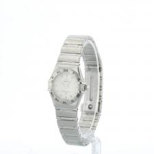 Ladies Omega Constellation 15623000 Steel case with Silver dial