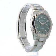 Gents Rolex Datejust 41 126334 Steel case with Green dial