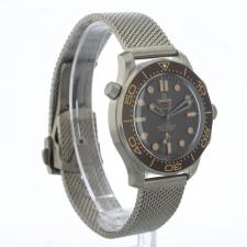 Gents Omega Seamaster 210.90.42.20.01.001 Titanium case with Tropical dial