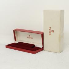 Gents Tudor Dress   9 CT case with Gilt dial