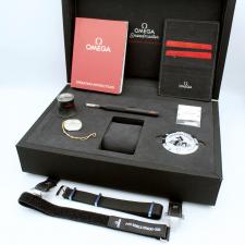 Gents Omega Speedmaster 31130423001005 Stainless Steel case with Black dial