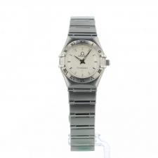 Ladies Omega Constellation 1562.30.00 Steel case with Silver dial