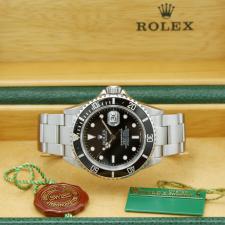 Gents Rolex Submariner Date 16610 Steel case with Black dial