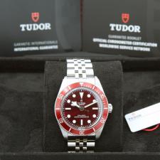 Gents Tudor Black Bay 7939A1A0RU Steel case with Burgundy dial