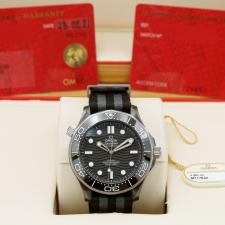 Gents Omega Seamaster 300 210.92.44.20.01.002 Ceramic case with Black dial