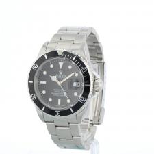 Gents Rolex Submariner Date 16610 Steel case with Black dial