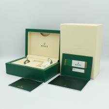 Gents Rolex Submariner Date 116610LV  case with Green dial