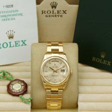 Gents Rolex Day Date 11828 18ct Yellow Gold case with Champagne Diamond Set dial