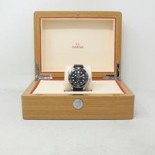 Gents Omega Seamaster 300 210.32.42.20.01.001 Steel case with Black dial