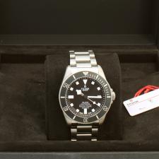 Gents Tudor Black Bay 25600TN Titanium case with Black dial