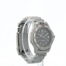 Ladies Tag Heuer Professional WF1211 Steel case with Grey dial
