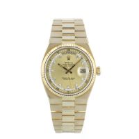 Gents Rolex Oysterquartz Day-Date 19018 18 CT case with Gilt Diamond dial