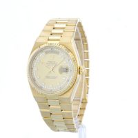 Gents Rolex Oysterquartz Day-Date 19018 18 CT case with Gilt Diamond dial